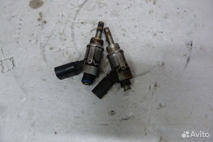 Форсунка топливная 06D133036D 2,0 FSI