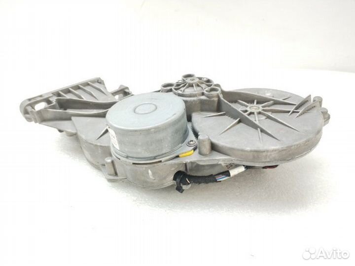 Привод крышки багажника Mercedes-Benz E-Class S213