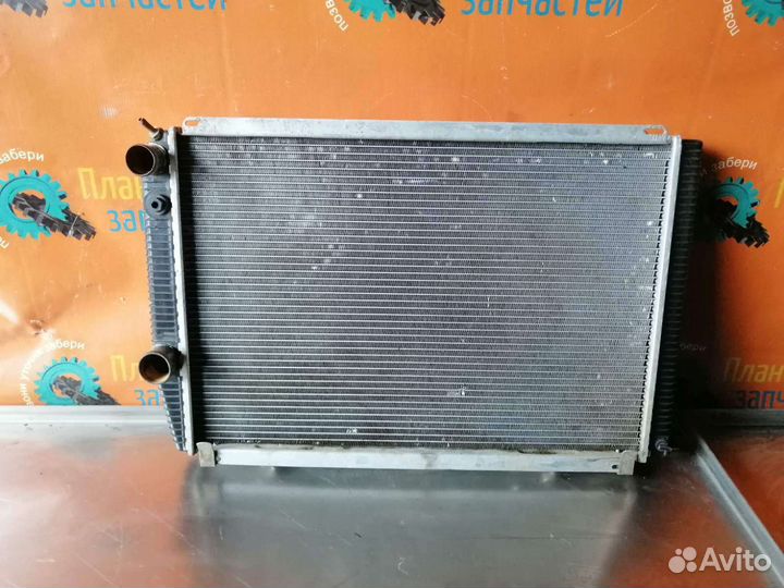 Радиатор охлаждения УАЗ 3163 Патриот б/у