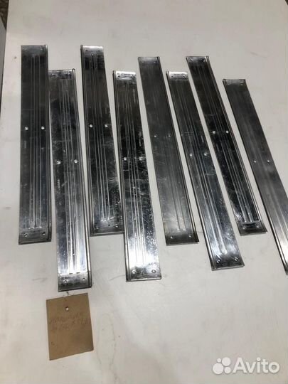 Накладки на пороги Волга газ-24