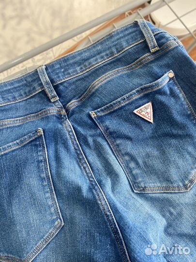 Джинсы Guess