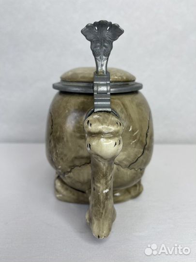 Немецкая пивная кружка-череп