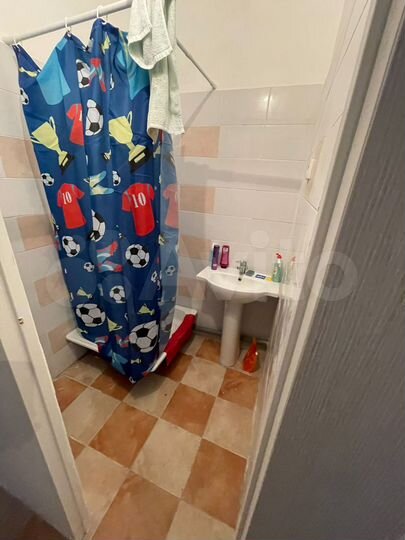 Комната 16 м² в 2-к., 2/4 эт.