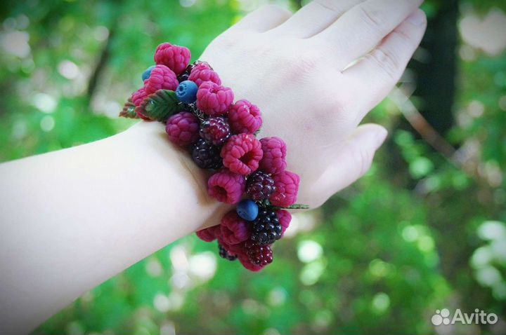 Летний браслет ручной работы