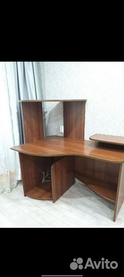 Компьютерный стол