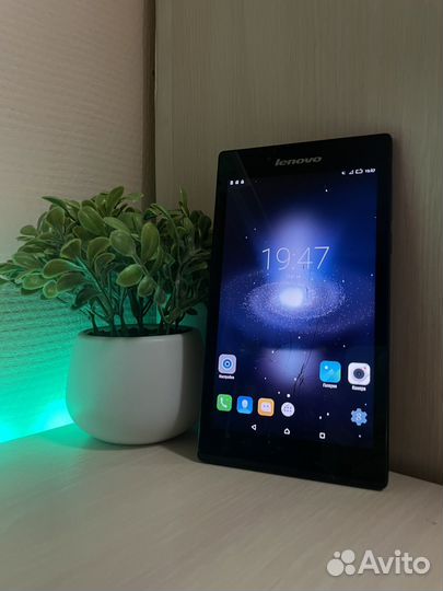 Планшет Lenovo Tab 2