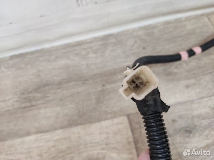 Проводка багажного отсека Carina E 1992-1997