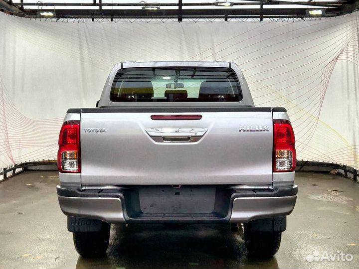 Toyota Hilux 2.4 МТ, 2023, 19 км