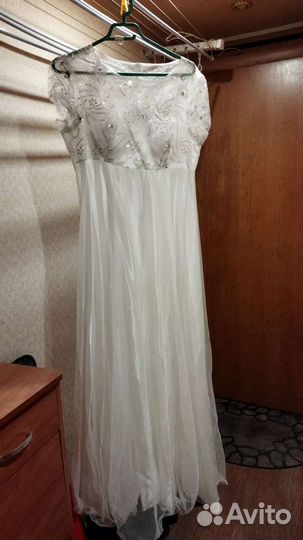 Белое вечернее платье как новое