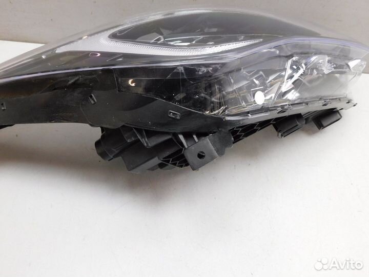 Фара правая Hyundai Solaris