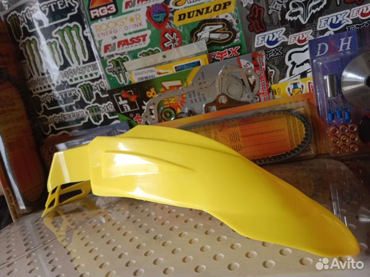 Крыло на кроссовый мотоцикл желтое