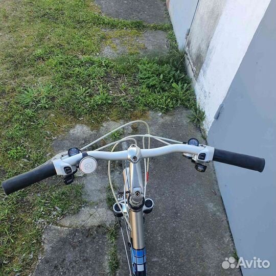 Велосипед Giant