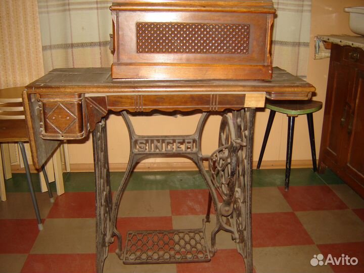 Швейная машинка Зингер 1904 г.в. с ножным приводом