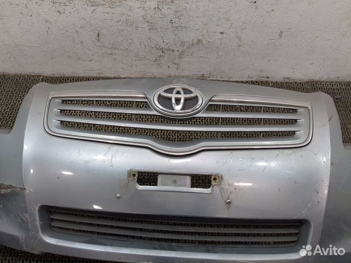 Бампер Toyota Avensis 2, 2008