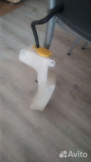 Расширительный бачок subaru