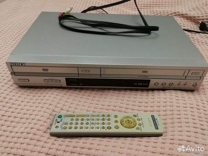 Sony dvd player/video cassette