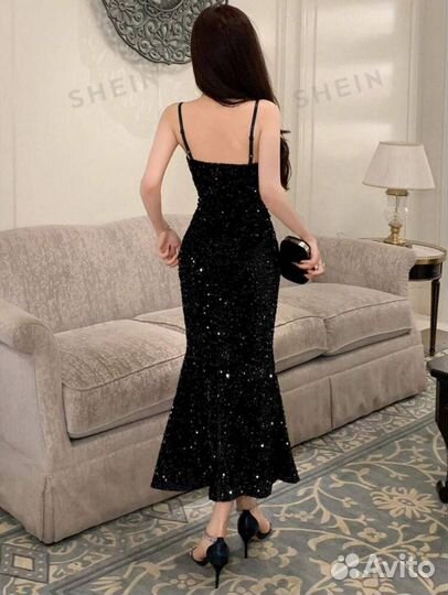 Платье с пайетками