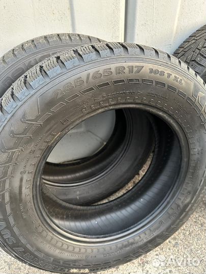 Nokian Tyres Hakkapeliitta 7 SUV 235/65 R17 108T