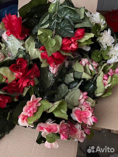 Искусственные цветы 