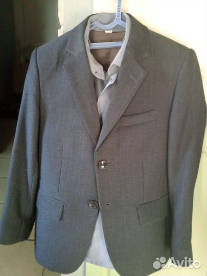 Школьный костюм с двумя брюками для мальчика 134