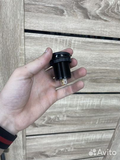 Разъём USB в авто 12v-24v быстрая зарядка 2USB 3.0