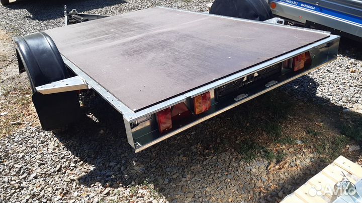 Легковой прицеп платформа