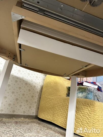 Кухонный стол