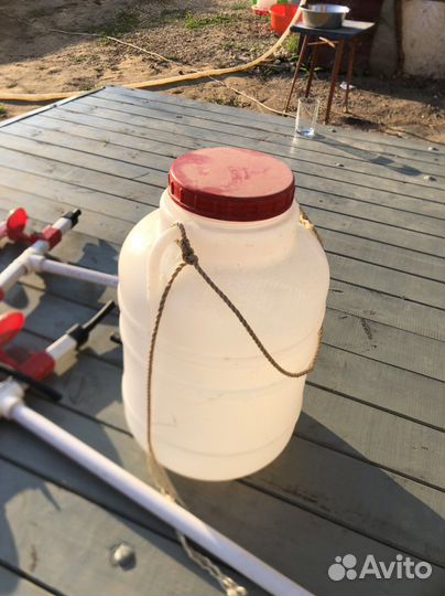 Поилки для кур