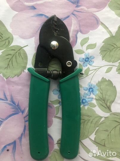 Секатор кусачки для проводов и капелярных труб