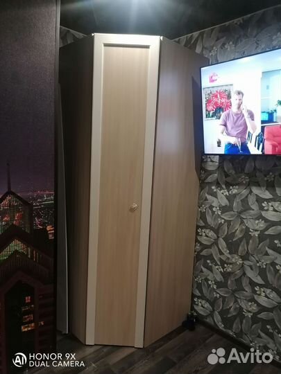 Угловой шкаф