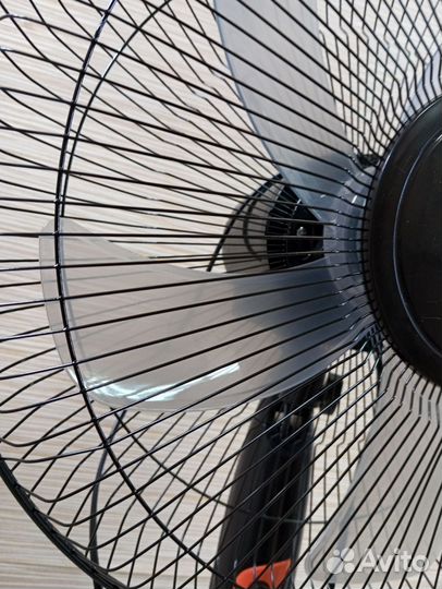 Вентилятор напольный новый