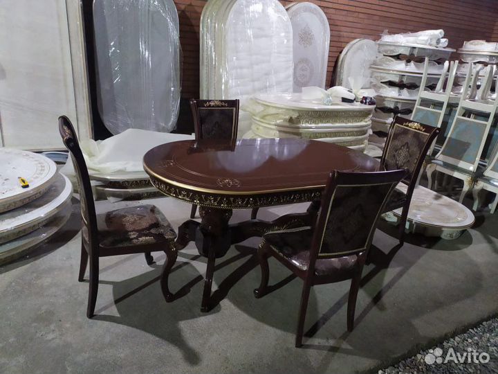 Стол Лапка-Пальма