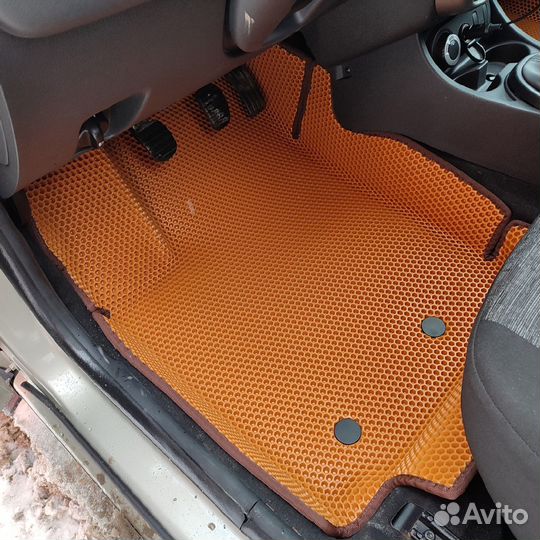 EVA коврики 3D на Renault Duster с бортами