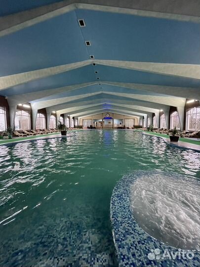 Абонемент в фитнес клуб с бассейном