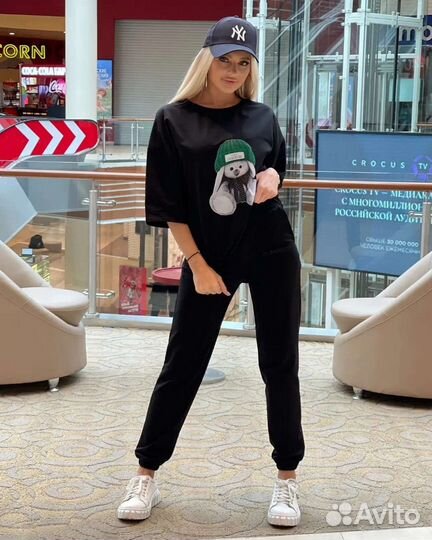 Спортивный костюм