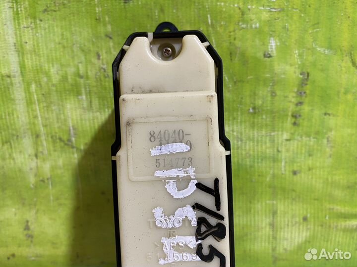 Блок управления стеклоподъемниками Toyota Ipsum