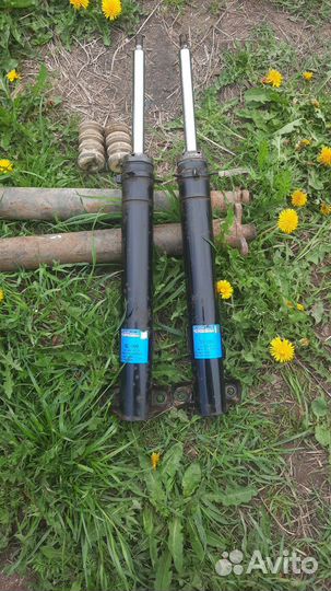 Амортизаторы (стойки) Mercedes w201 w124