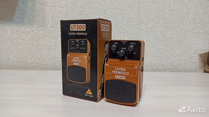 Behringer UT300