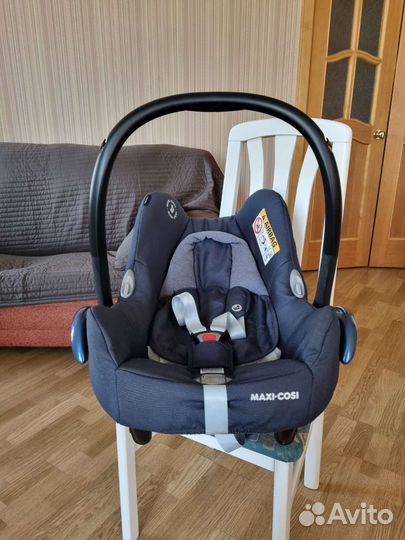 Автокресло 0+ (0-13кг) Maxi-Cosi CabrioFix