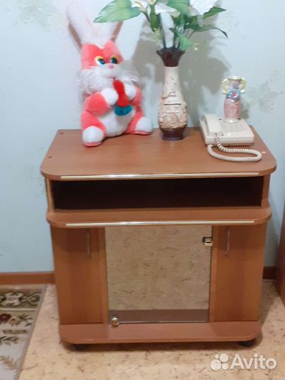 Тумбочка для телевизора