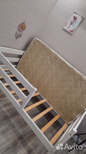 Детская кровать от 3 лет с бортиками