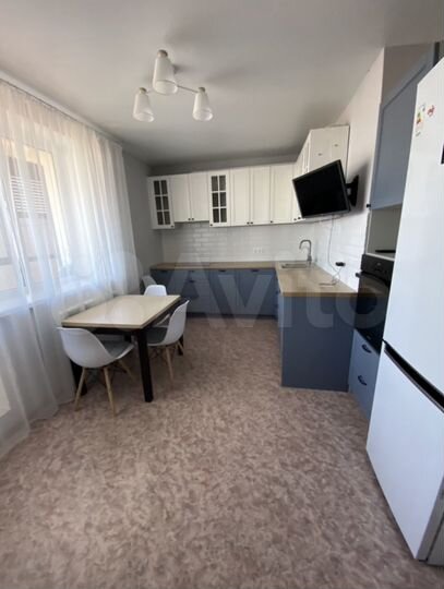 3-к. квартира, 84 м², 10/17 эт.