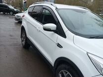 Ford Kuga 1.6 AT, 2014, 212 000 км, с пробегом, цена 950 000 руб.