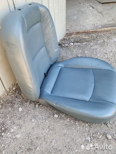 Обшивка правого сиденья santa fe classic