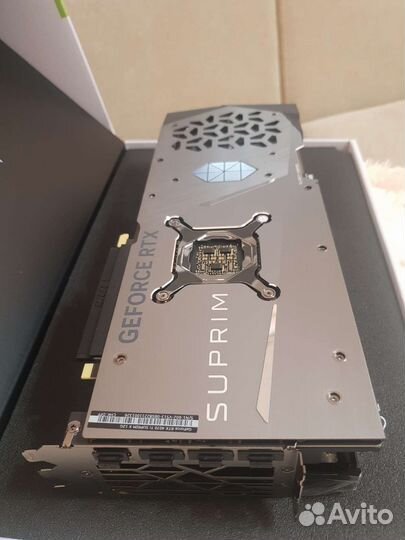 Видеокарта MSI GeForce RTX 4070 Ti suprim X
