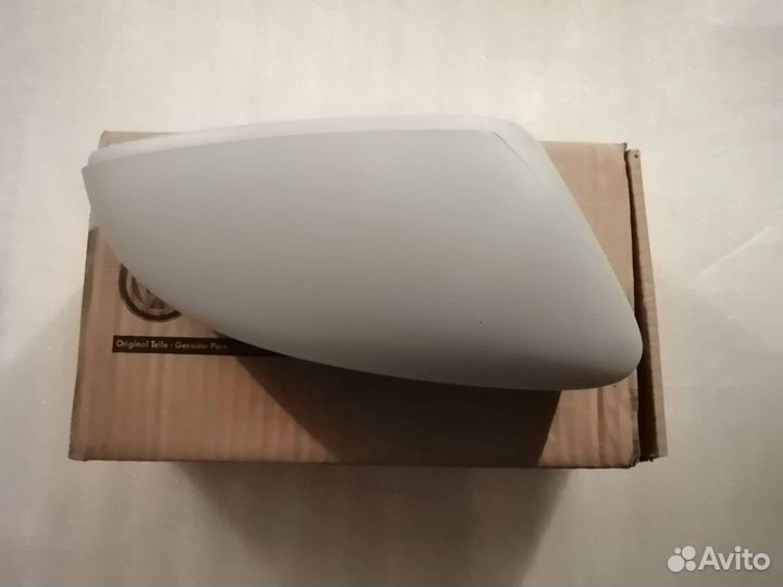 Кожух зеркала правый VW Polo Sedan