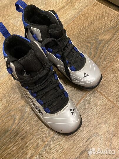 Лыжные ботинки fischer