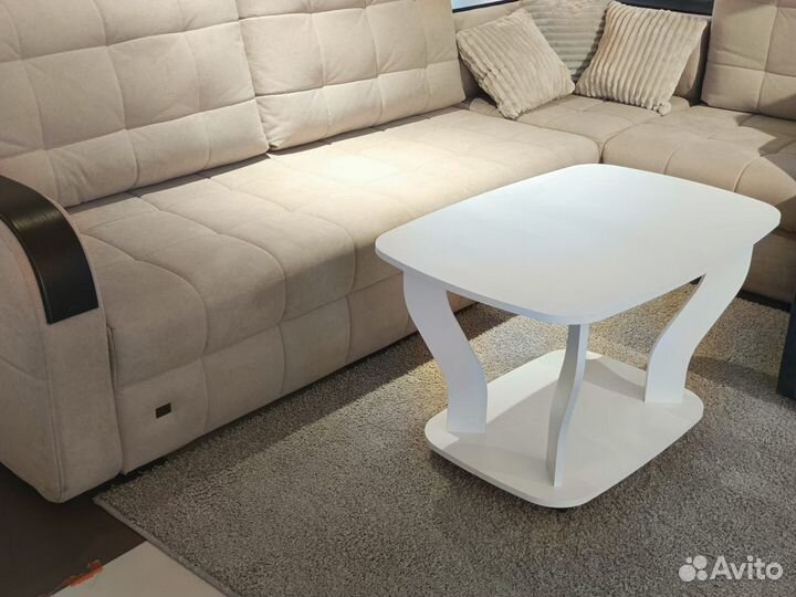 Журнальный столик