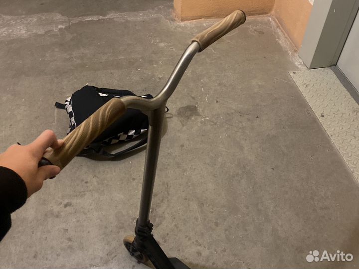 Трюковой самокат