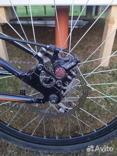 Велосипед горный 24' Stinger Highlander disc